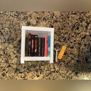 Zuru Mini Brands Book Edition